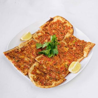 Kıymalı Karadeniz Pidesi