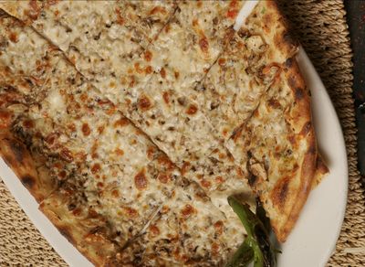 Mantarlı Kaşarlı Pide