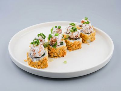 White Mountain Roll (8 Pcs.)