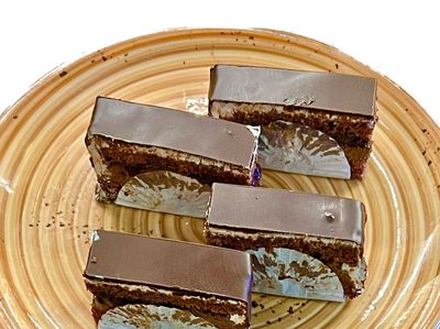 Fıstıklı Kesme Petibör (500 gr.)