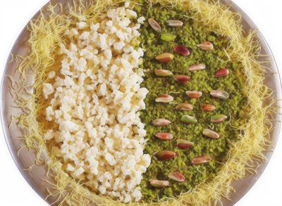 Yarı Fıstık Yarı Peynirli Künefe (2 Kişilik)