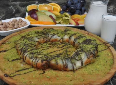 Çikolatalı Simit Katmer