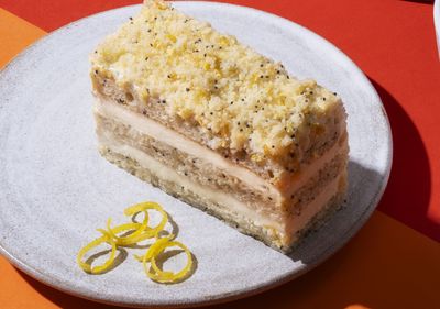Limonlu Haşhaşlı Kremalı Kek