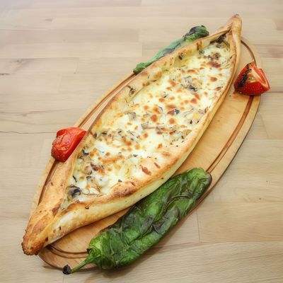 Mantarlı Kaşarlı Pide (Açık)