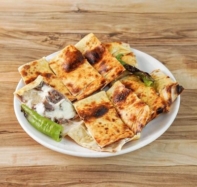 Et Dönerli Pide (Kapalı)