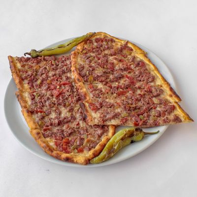 Kuşbaşılı Pide