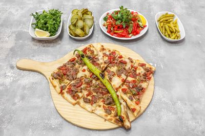Kuşbaşılı Pide