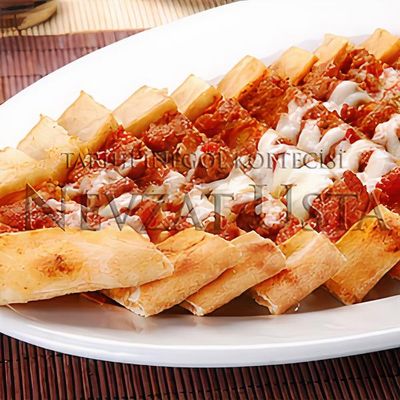 Kuşbaşılı Kaşarlı Pide