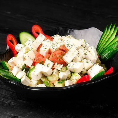 Peynirli Salata