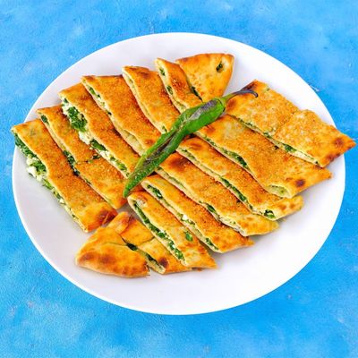 Ispanaklı Pide Menü