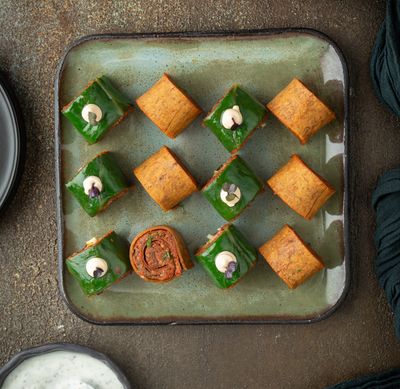 Chili Soslu Sushi Roll Çiğ Köfte & Yeşil Sushi Roll Çiğ Köfte (12 Adet)