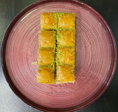 Fıstıklı Özel Baklava (1 kg.)