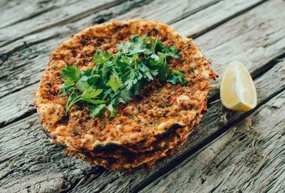 Ceviz Lahmacun
