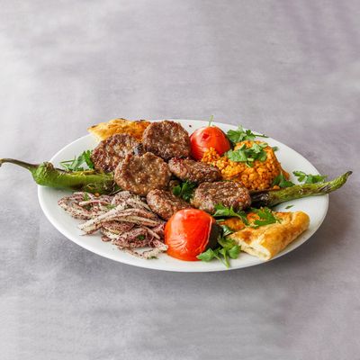 Hacıoğlu Kaşarlı Köfte