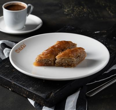Cevizli Ev Baklava (3 Adet)