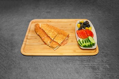 Yarım Ekmek Arası Kaşarlı Tost (115 gr.)