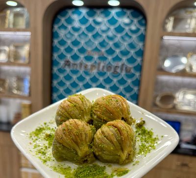 Fıstıklı Midye (3 Adet)