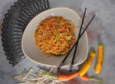 130 Sebzeli Egg Noodle