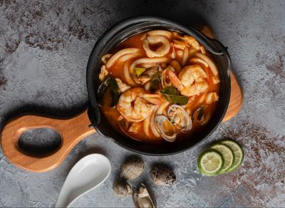 04 Deniz Mahsullü Udon Çorbası