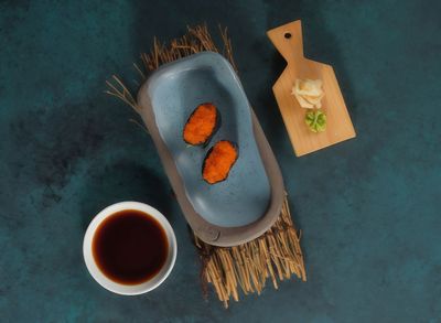 212 Tobiko Nigiri (2 Pcs.)