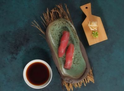 200 Maguro Nigiri (2 Pcs.)