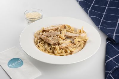 Fettuccine Alfredo Chicken