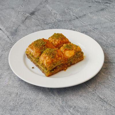 Fıstıklı Baklava (1 kg.)