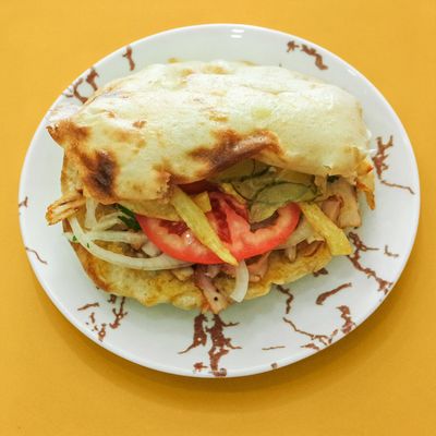 Tombik Ekmek Arası Tavuk Döner (50 gr.)
