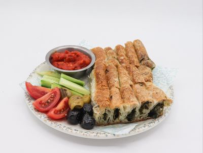 Ispanaklı Göçmen Börek