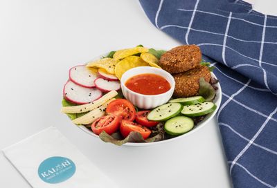Kalori Falafel Salata