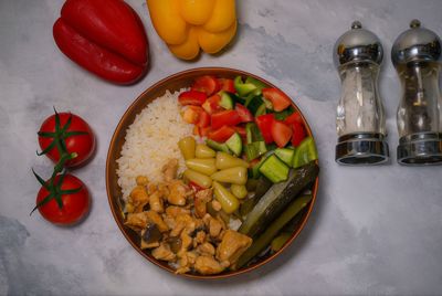 Soslu Tavuklu Nohutlu Pilav