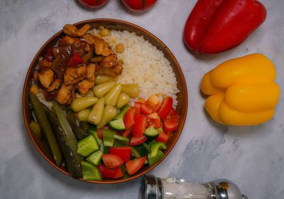 Acılı Meksika Soslu Tavuklu Nohutlu Pilav
