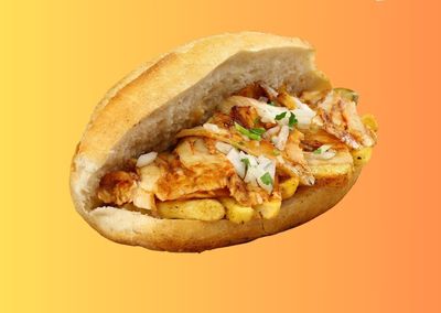 Kaşarlı Tavuk Döner Sandviç