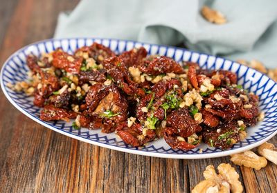 Kuru Domates Salatası