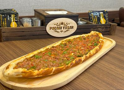 Kıymalı Pide