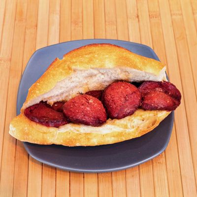 Tam Ekmek Arası Sucuk