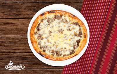 Trabzon Usulü Kavurmalı Kaşarlı Taş Fırın Pidesi