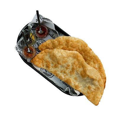 Vegan Sosisli Peynirli Çi Börek