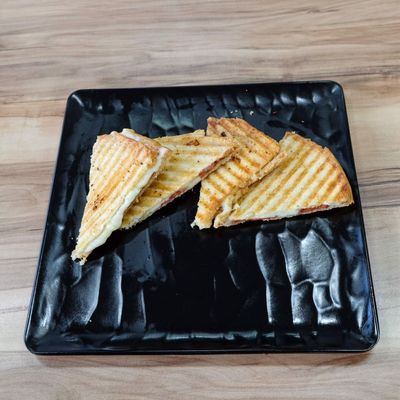 Sivas Tulum Peynirli Kaşarlı Tost