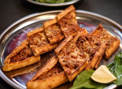 Çıtır Kıymalı Kaşarlı Pide