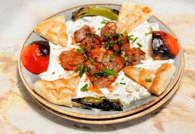 Alinazik Kebap (Terbiyeli Şişten)