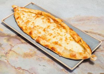 Kaşarlı Pide