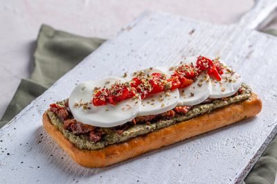 Mozzeralla Bruschetta