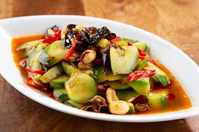 Siyah Mantarlı Salata