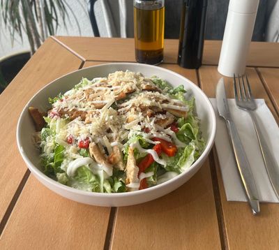 Chicken Cesar Salata
