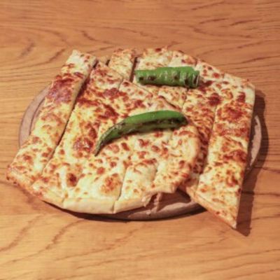 Kaşarlı Sucuklu Pide