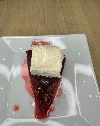 Vişneli Kaymaklı Ekmek Kadayıfı (500 gr.)