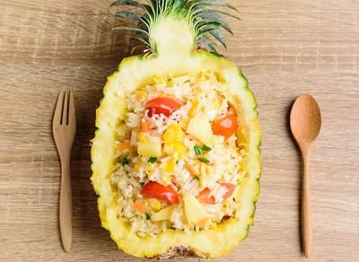 Ananaslı Kızarmış Pilav (Vegan) - Pineapple Fried Rice (Vegan)