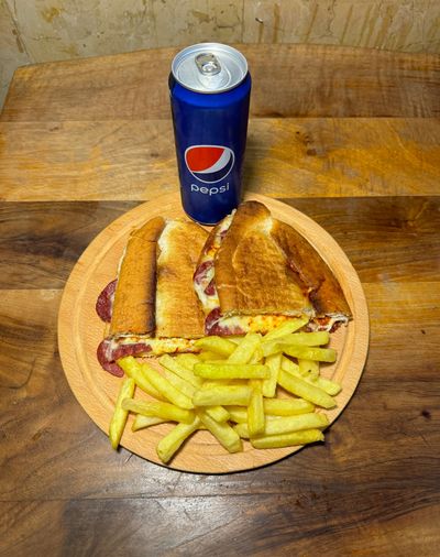 Yumurtalı Sanayi Tostu Menü