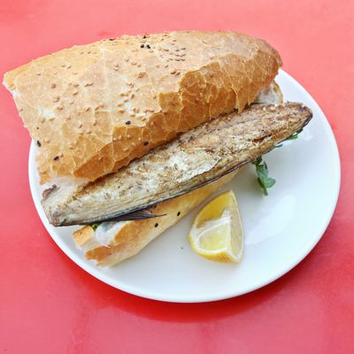 Yarım Ekmek Arası Uskumru